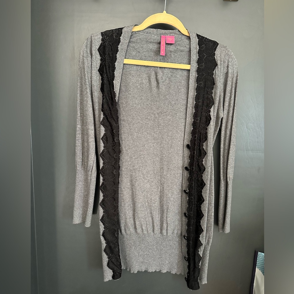 Charlotte cardigan with lace trim